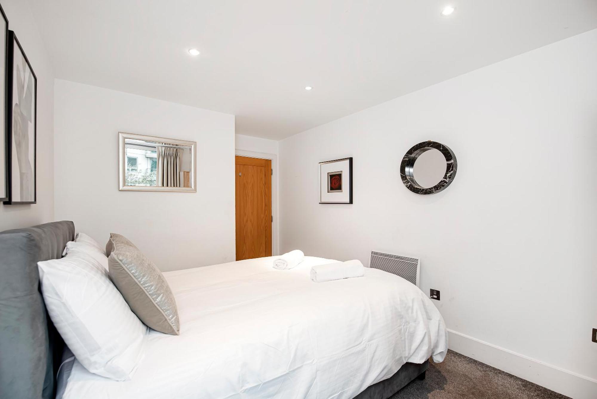 Central 2 Bed With Large Terrace 伦敦 外观 照片